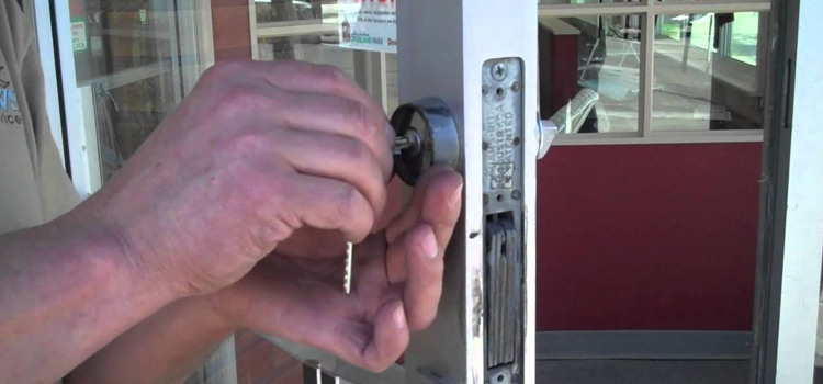 commercial door lock repair Guadalupe
